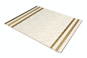 חיפוי לבן עם פסי זהב עיצובים